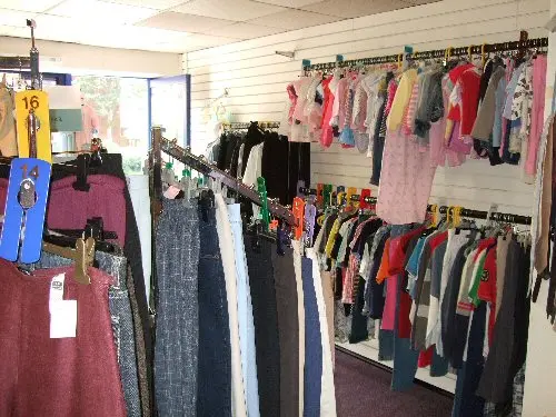 Yet more ladies clothes!